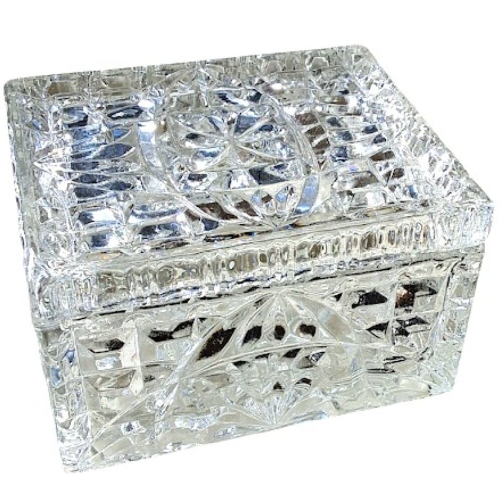 Vintage Pressed Glass Trinket/Jewelry Box, removeable lid